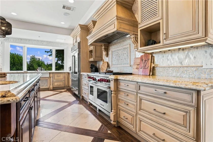 42580 Avenida Escala photo 21