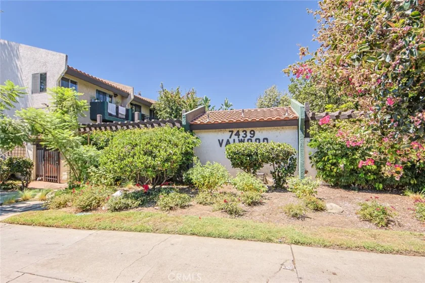 7439 Woodman Avenue #29 photo 1