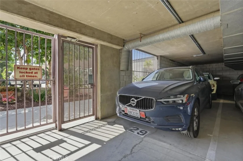1355 Loma Avenue #310 photo 31