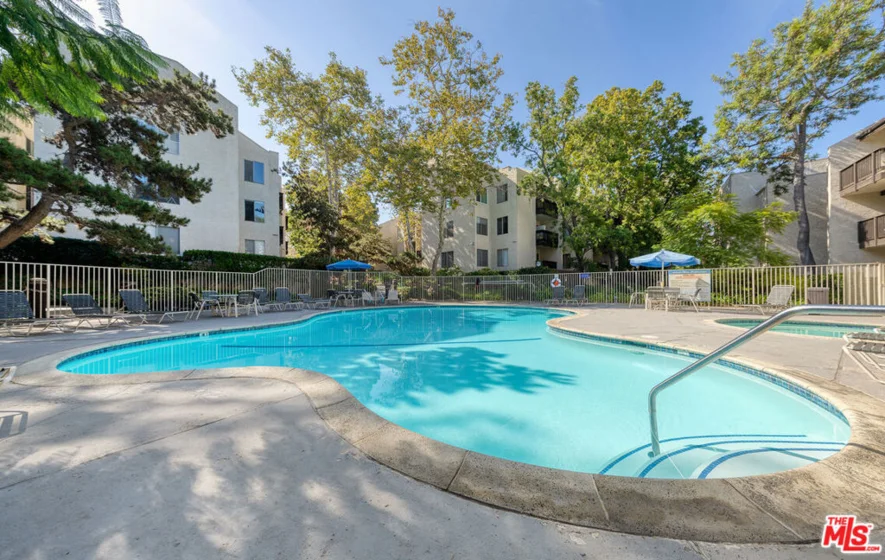8207 Summertime Lane photo 26