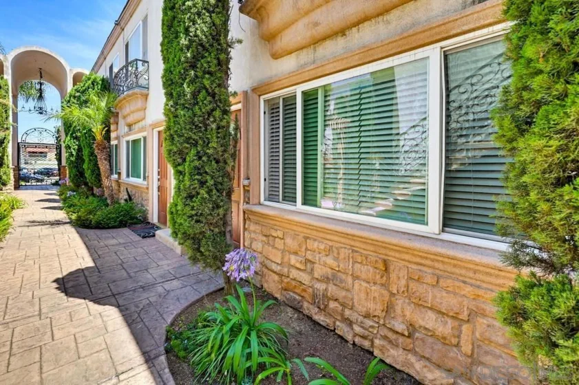 3562 Marlborough Avenue #4 photo 34