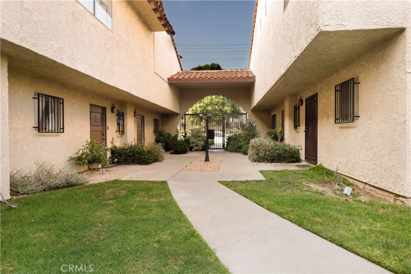 14366 Plummer Street #15 photo 1