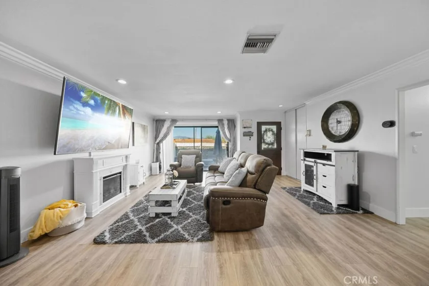 24941 El Roble photo 12