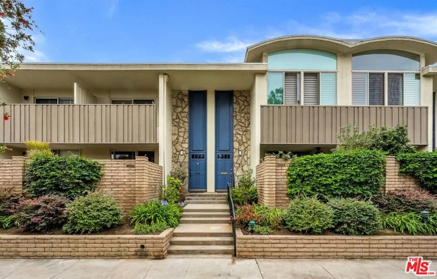 4745 La Villa Marina #D photo 1
