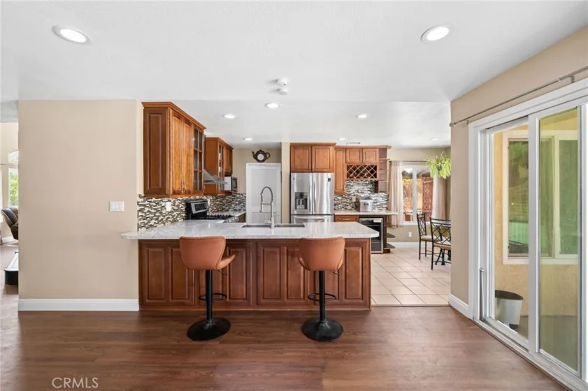 40661 Symeron Way photo 6
