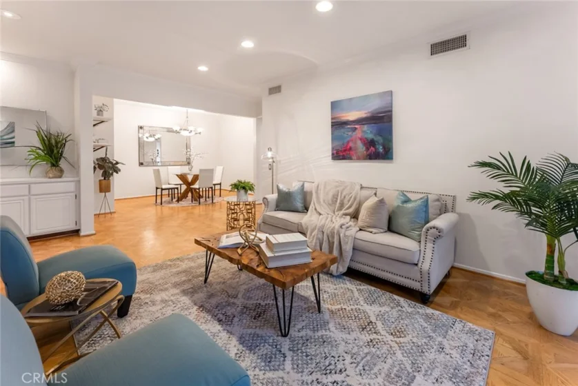 4707 Willis Avenue #104 photo 1
