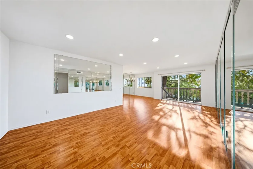 5400 Lindley Avenue #101 photo 11