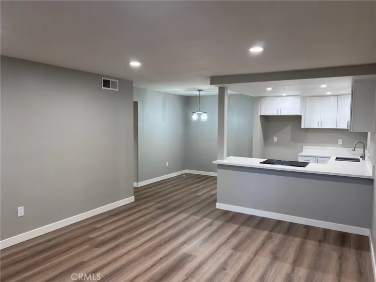 3054 Associated Road #20 photo 2