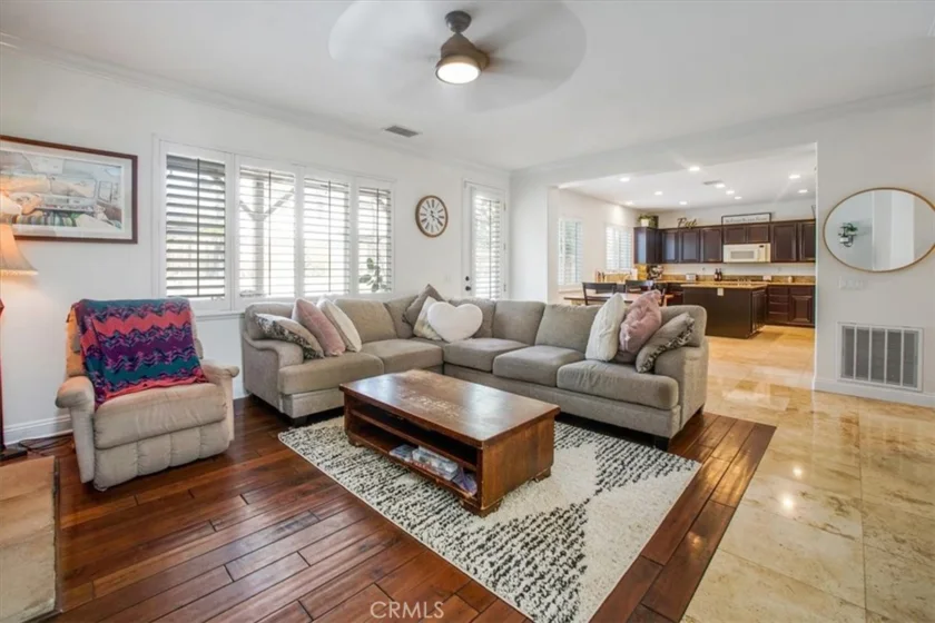 38107 Copperwood Street photo 3