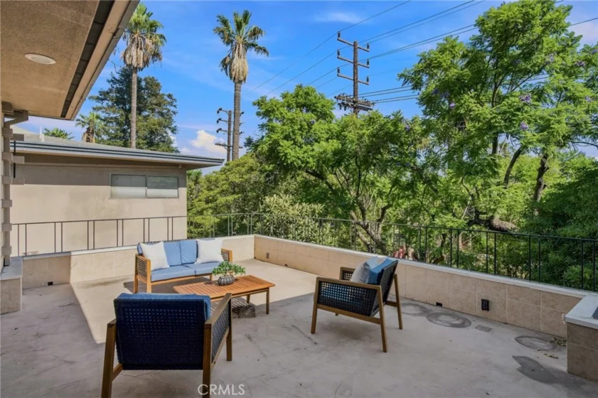1255 S Orange Grove Boulevard #5 photo 23