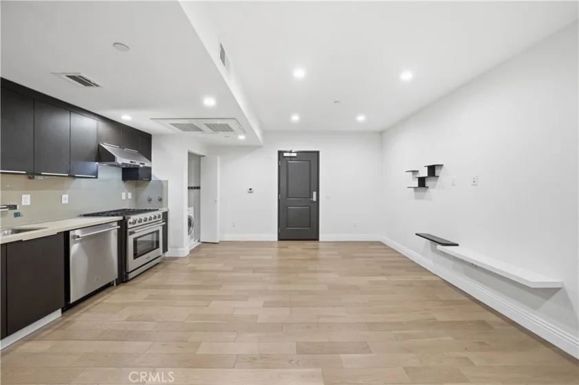 2939 Leeward Avenue #311 photo 23