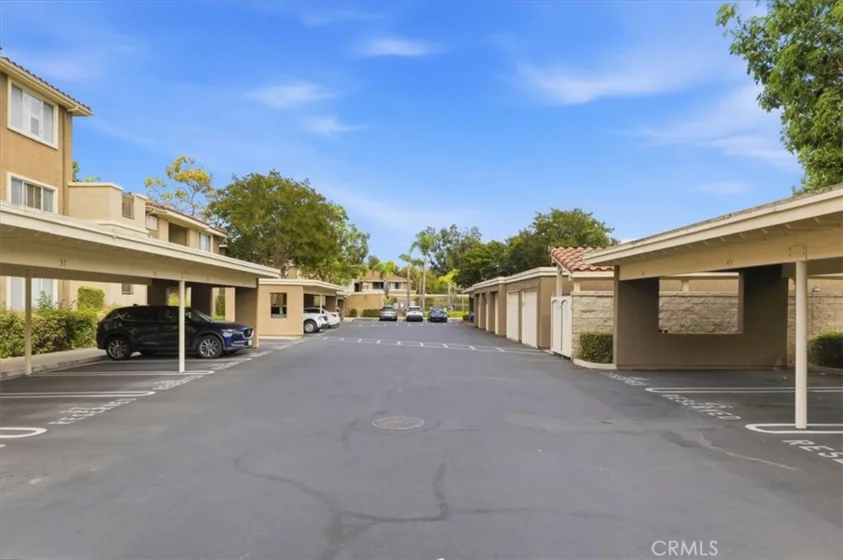 22681 Oakgrove #426 photo 28