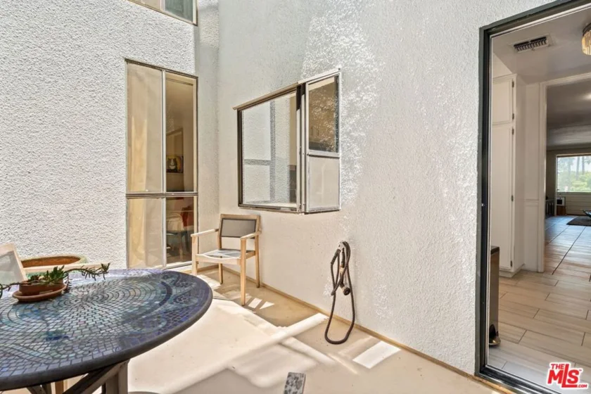 310 Tahiti Way #103 photo 8