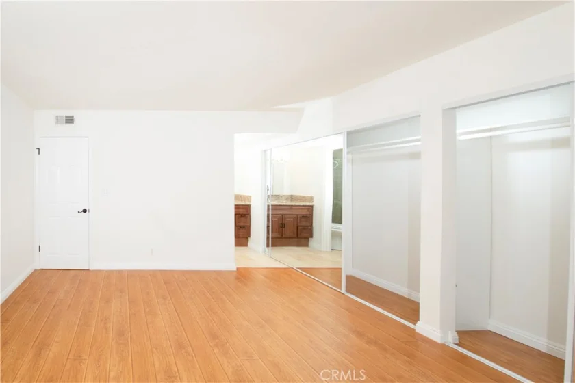 18620 Hatteras Street #249 photo 34