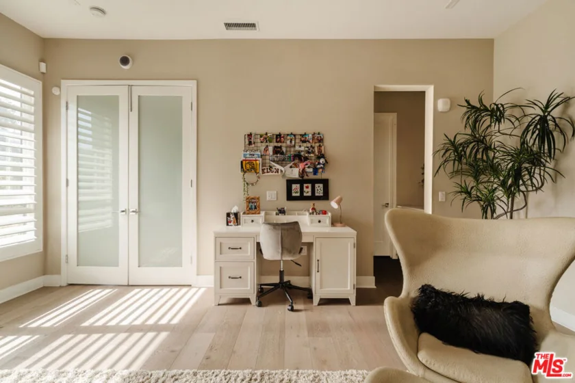 12765 Bluff Creek Drive #1 photo 26