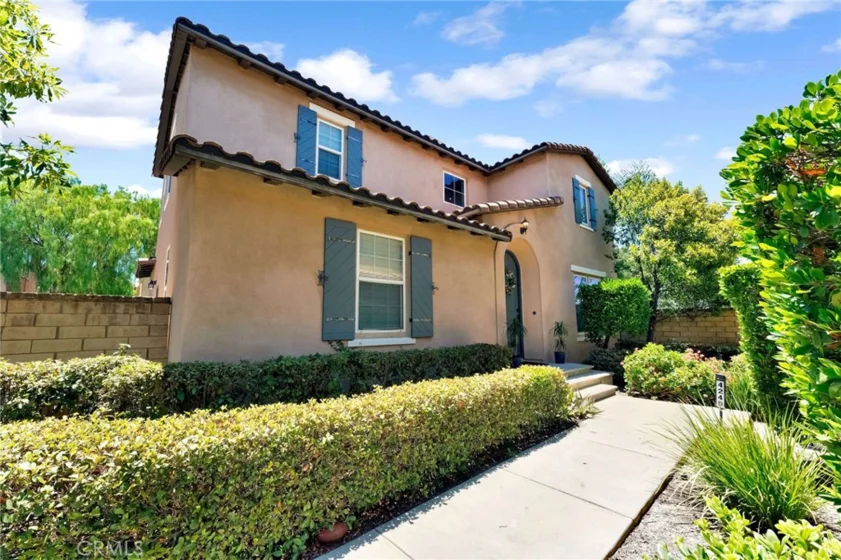 4244 Windspring photo 1