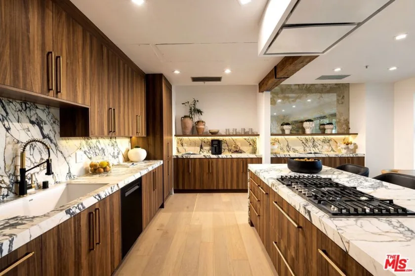 10580 Wilshire Boulevard #36 photo 5