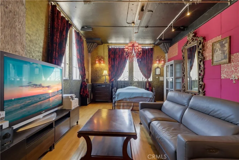 420 S San Pedro Street #619 photo 2