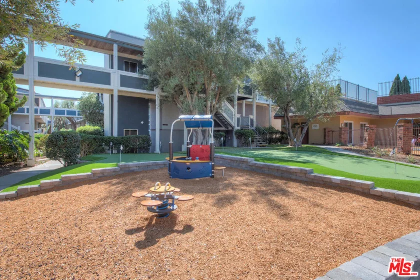 6405 Green Valley Circle #209 photo 36