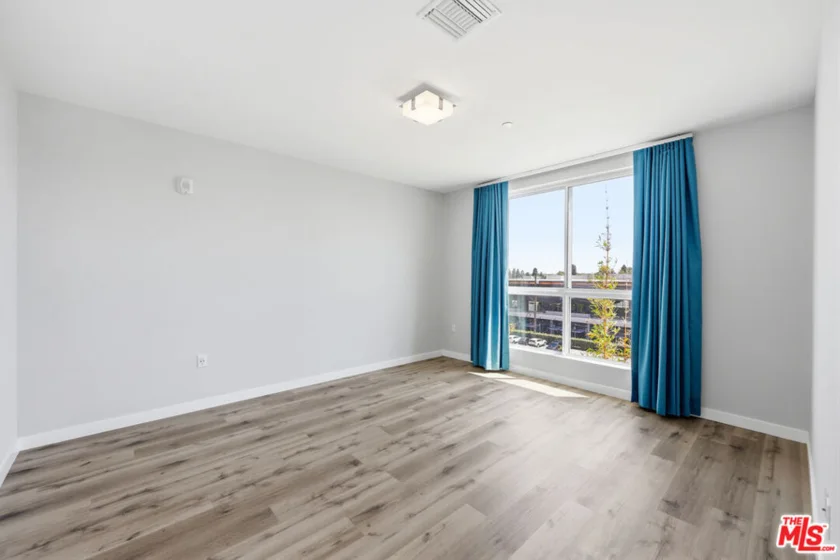 4140 Glencoe Avenue #516 photo 9