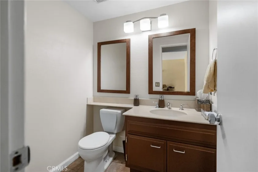 1532 Stonewood Court photo 9
