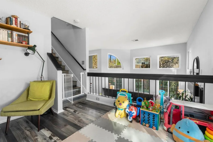 8896 Highwood Drive #C photo 16