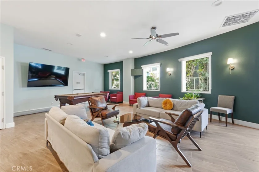 700 E Ocean Boulevard #2305 photo 32