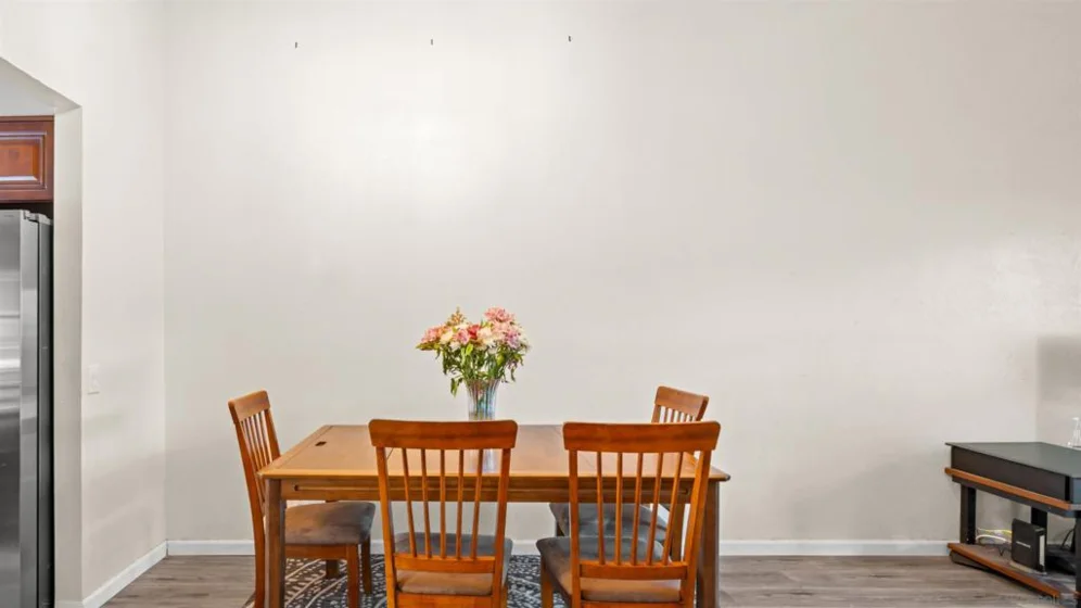 422 Devonshire Gln photo 9