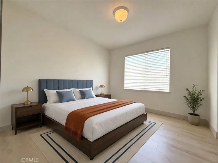 28910 Newport photo 42