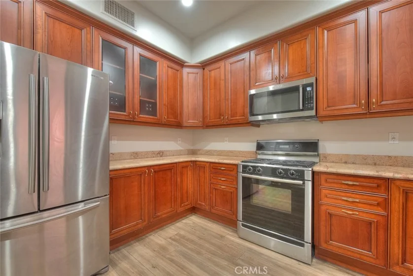 572 E San Jose Avenue #104 photo 17