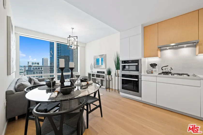 877 Francisco Street #2903 photo 3