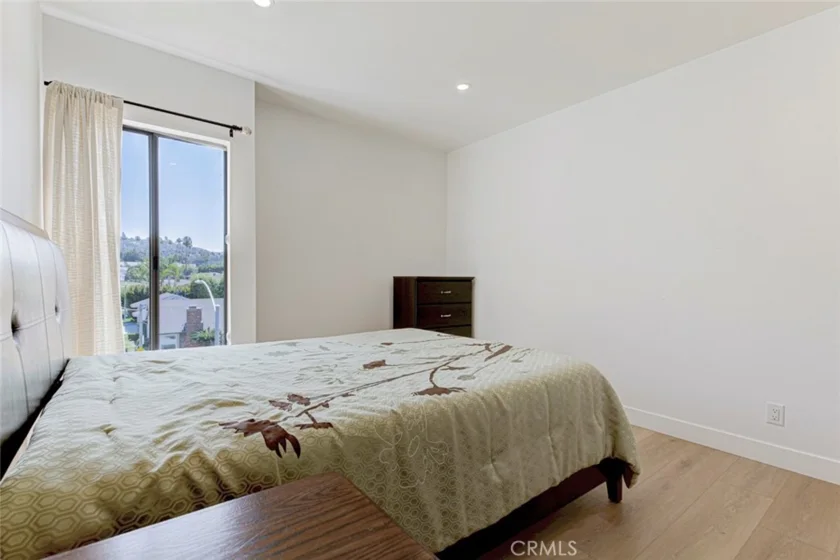 1325 Valley View Road #301 photo 28