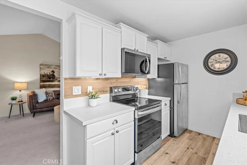 208 Springview photo 11
