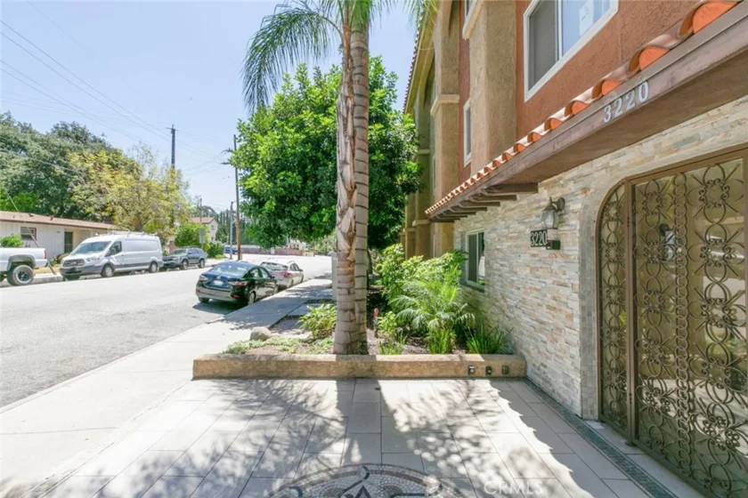 3220 Altura Avenue #217 photo 41