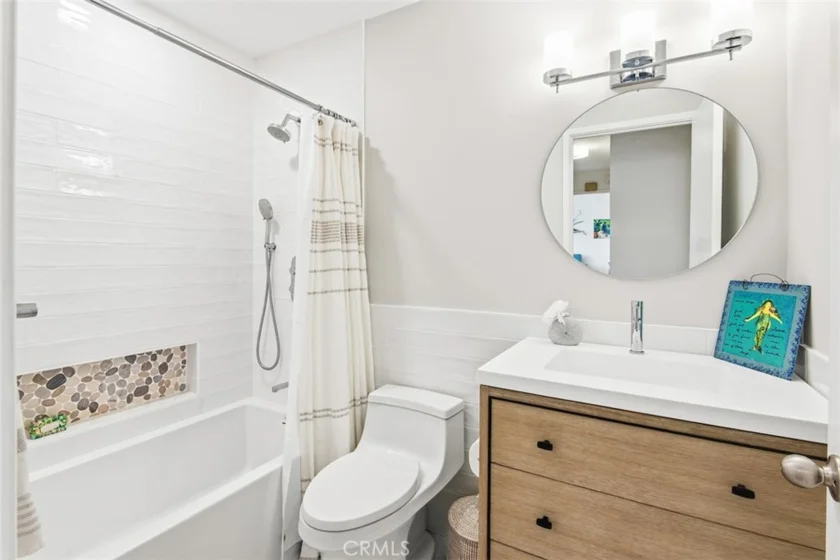 5959 E Naples Plaza #208 photo 16
