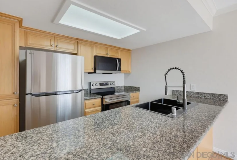 4222 Menlo Avenue #21 photo 19