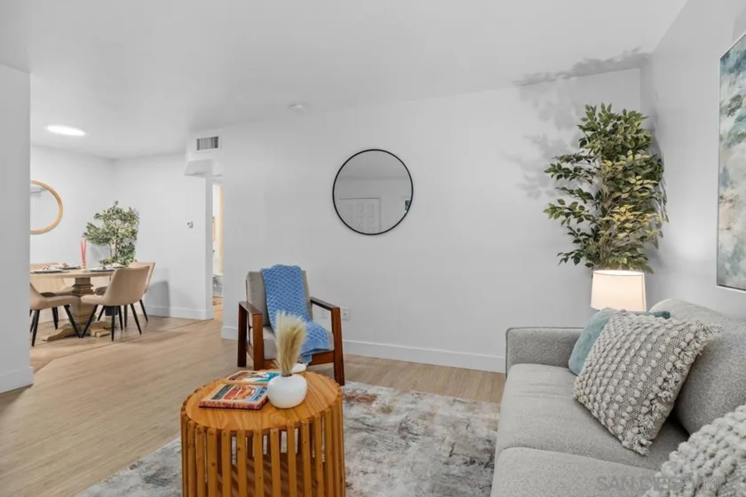 1030 Robinson Avenue #210 photo 13
