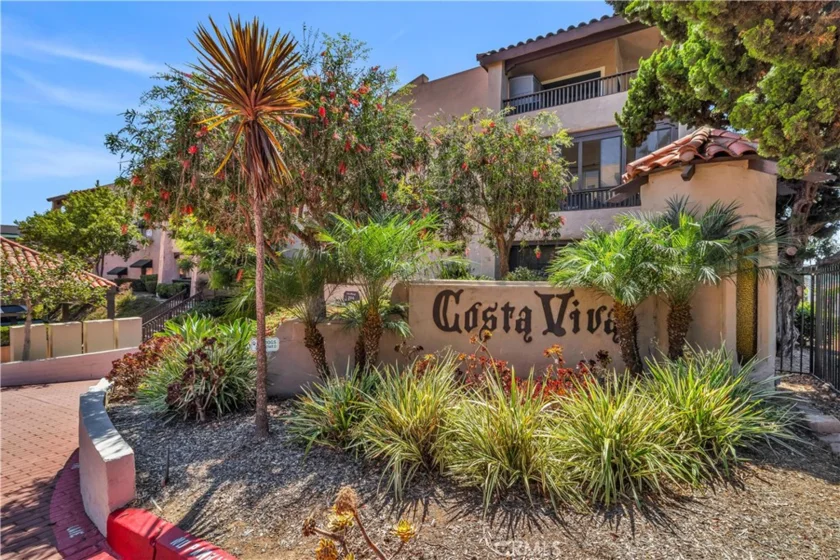 2514 Clairemont #107 photo 3