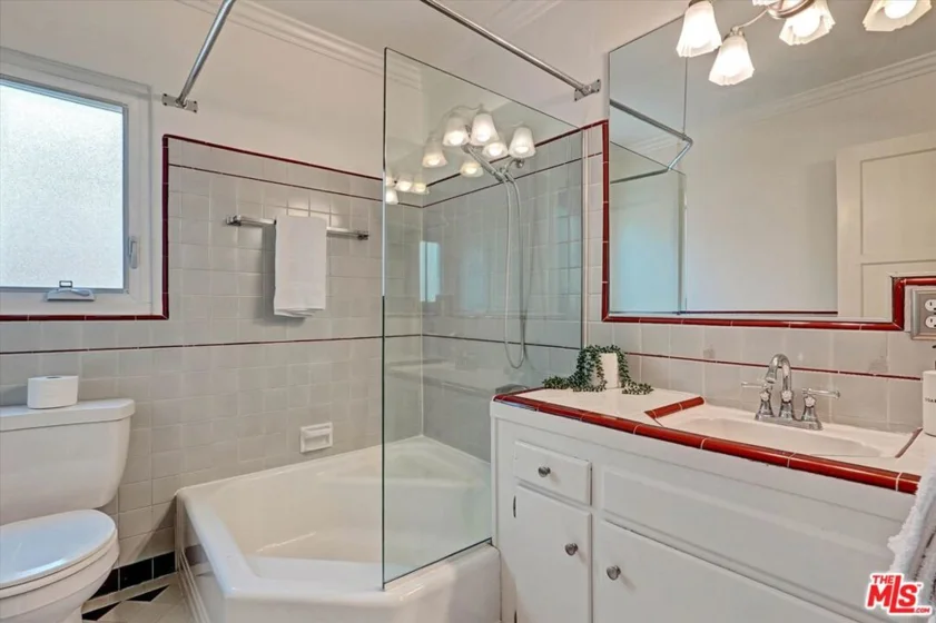 1346 N Crescent Heights Boulevard #1 photo 12