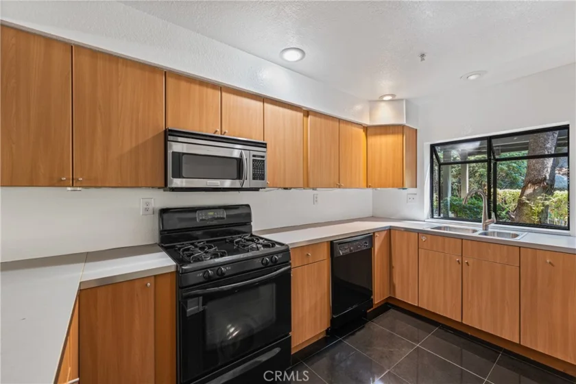 1052 Seco #104 photo 25