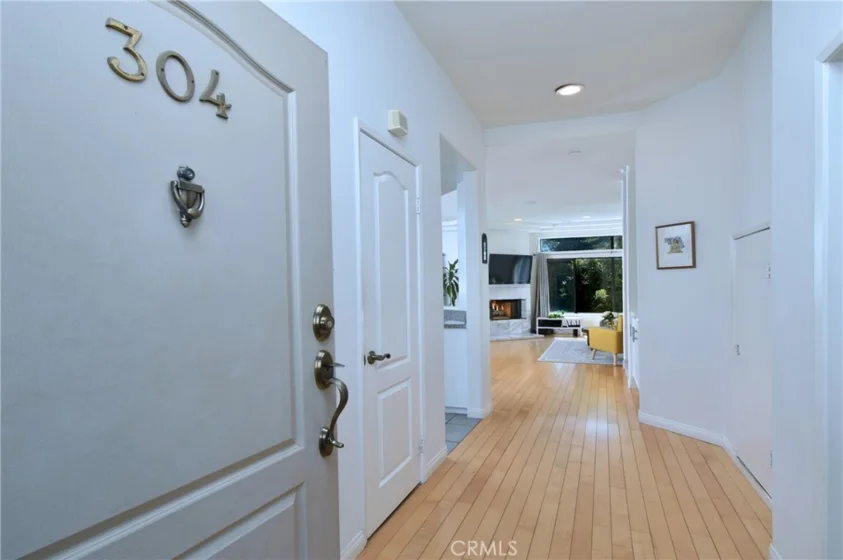 11847 Laurelwood #304 photo 2