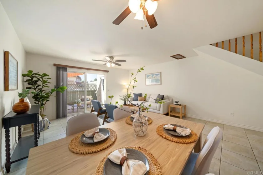 542 Beverly Place photo 4