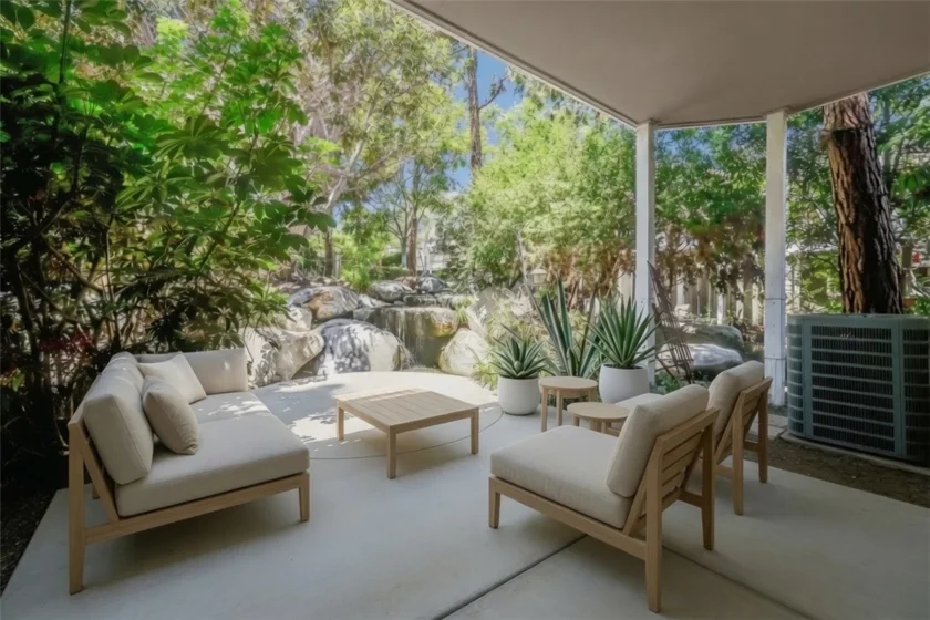 3021 Langs Bay photo 10