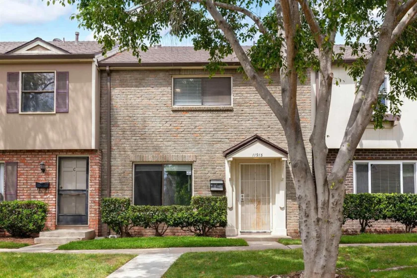 11915 Royal Road #D photo 1
