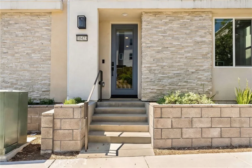 10423 Adamson Way photo 13