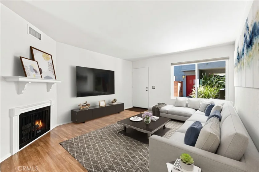 5706 Fair Avenue #104 photo 2