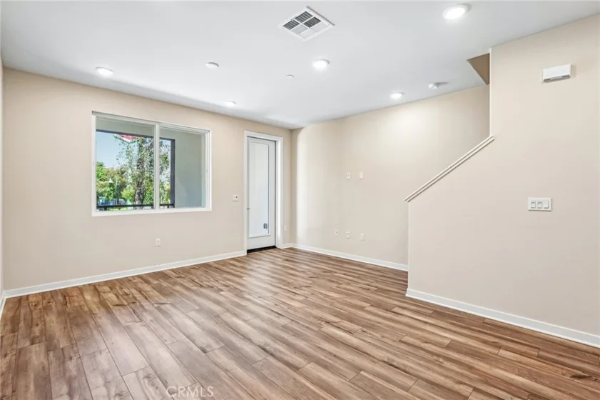 9524 Hannah Way photo 16