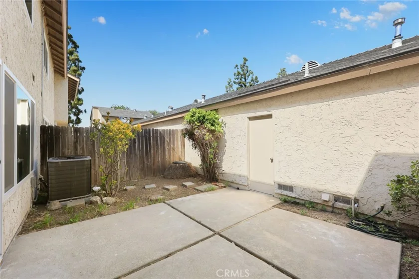 1419 Norwich Lane photo 22