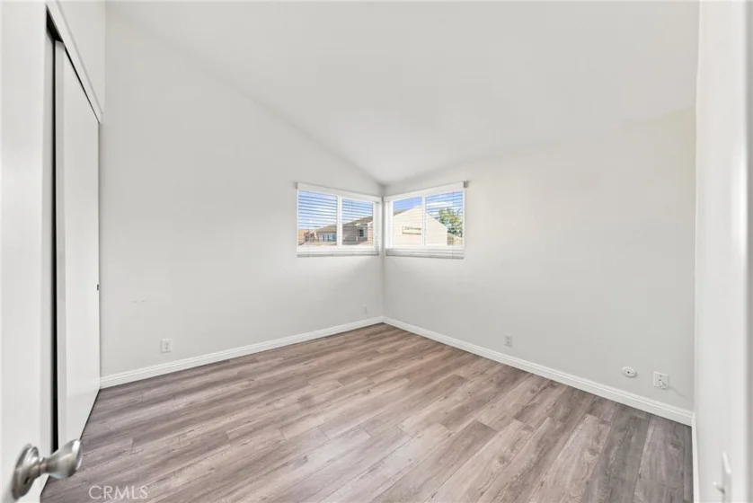 4725 Cardena photo 26