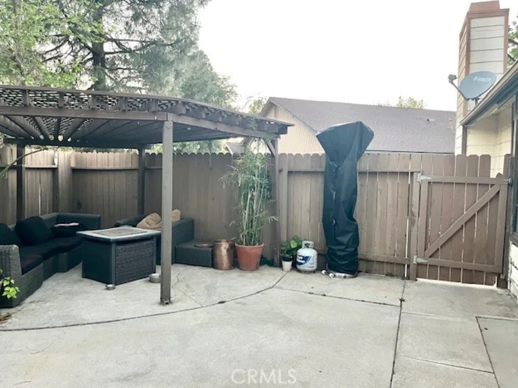 13930 Olive Grove photo 19